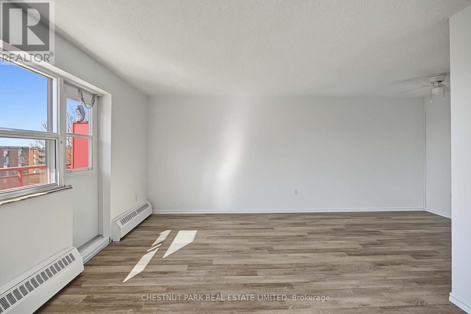 517- 888 Glen Street, Oshawa, ON photo 16