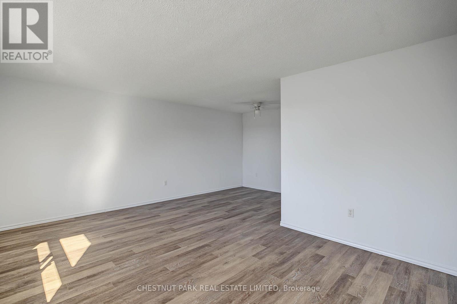 517- 888 Glen Street, Oshawa, ON photo 18