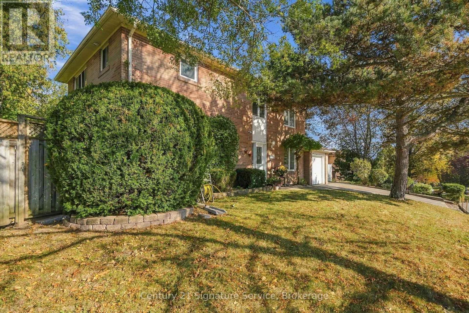 15 IVY GREEN CRESCENT, Toronto (Morningside) — photo 2