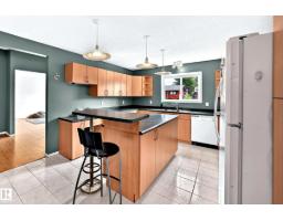 1116 39 ST NW NW, Edmonton — photo 2