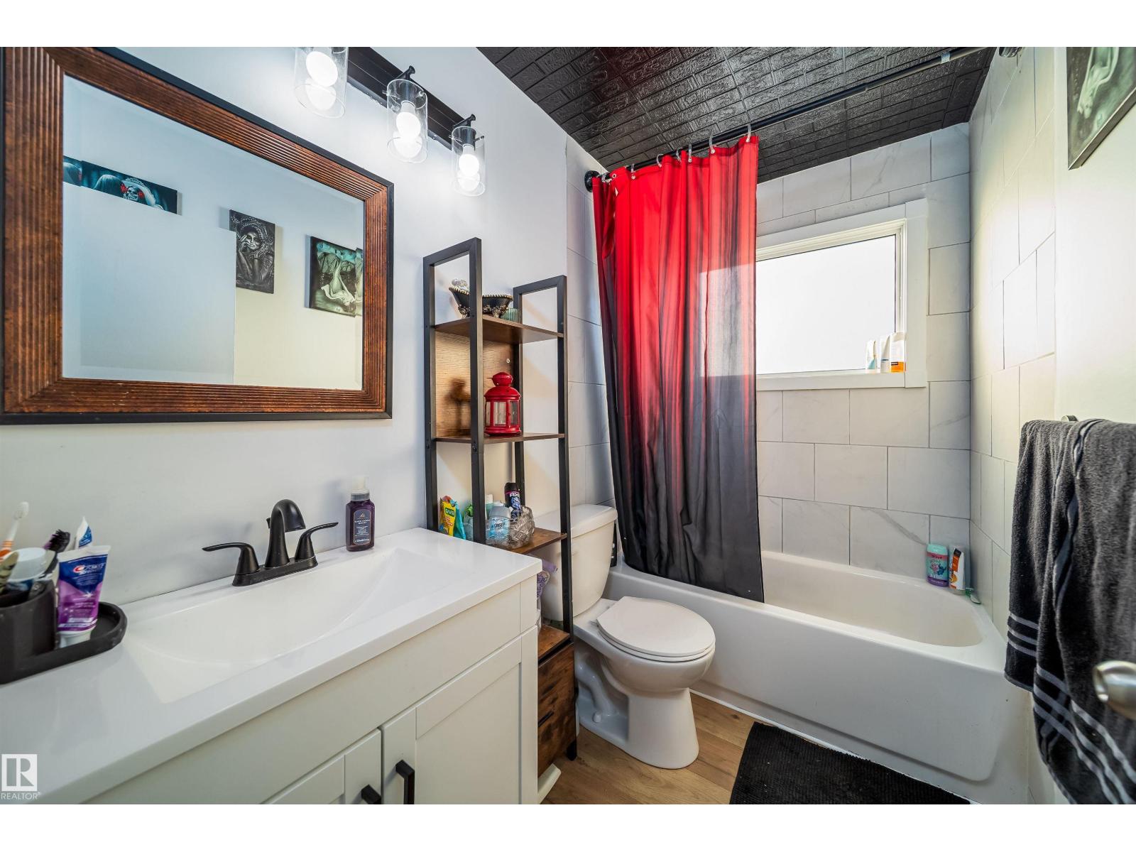 Property photograph 21 for MLS E4514944