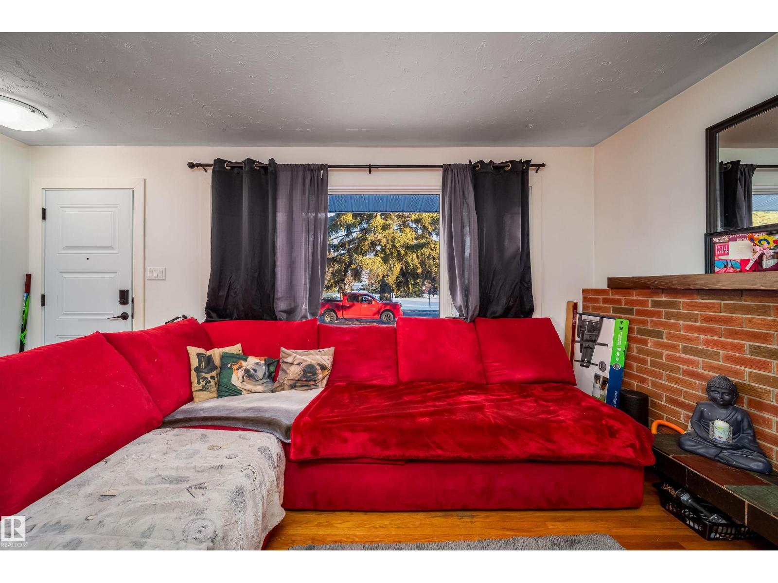 Property photograph 6 for MLS E4514944