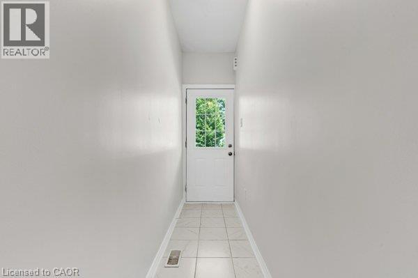 387 WESTWOOD Drive Unit# B, Kitchener — photo 6