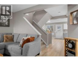 24 Mt Allan Circle SE, Calgary — photo 9