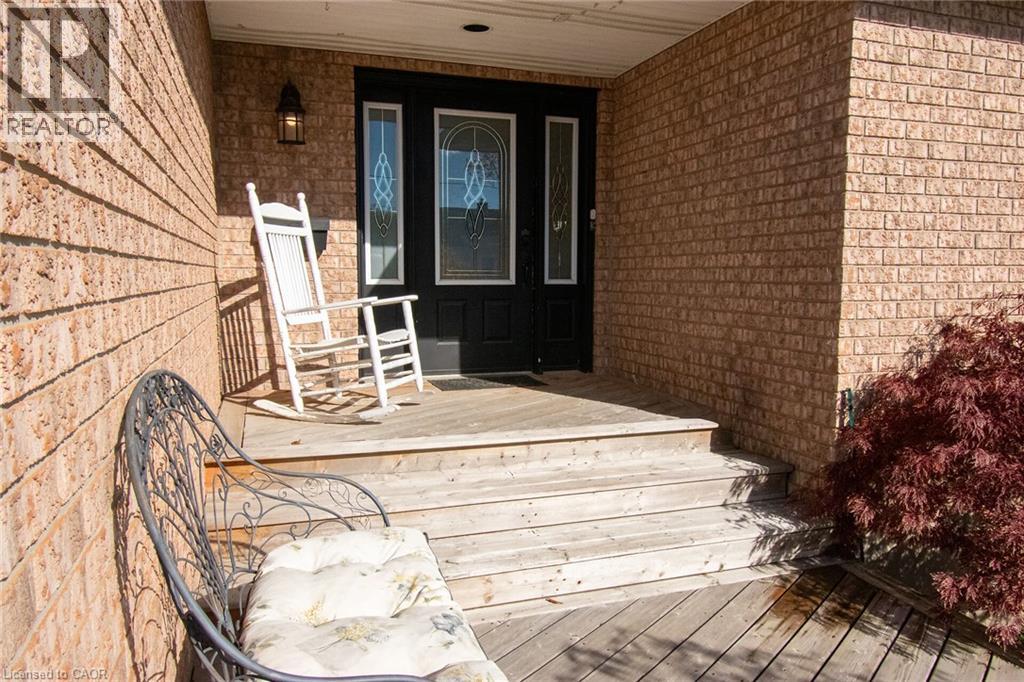 29 BORDEN Avenue, Port Colborne — photo 4