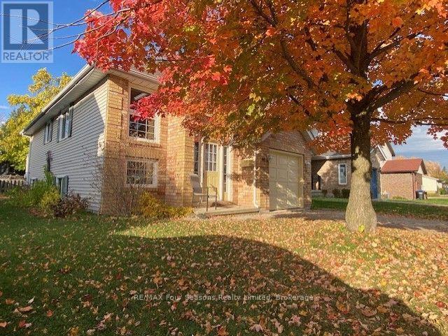 46 DILLON DRIVE, Collingwood — photo 2