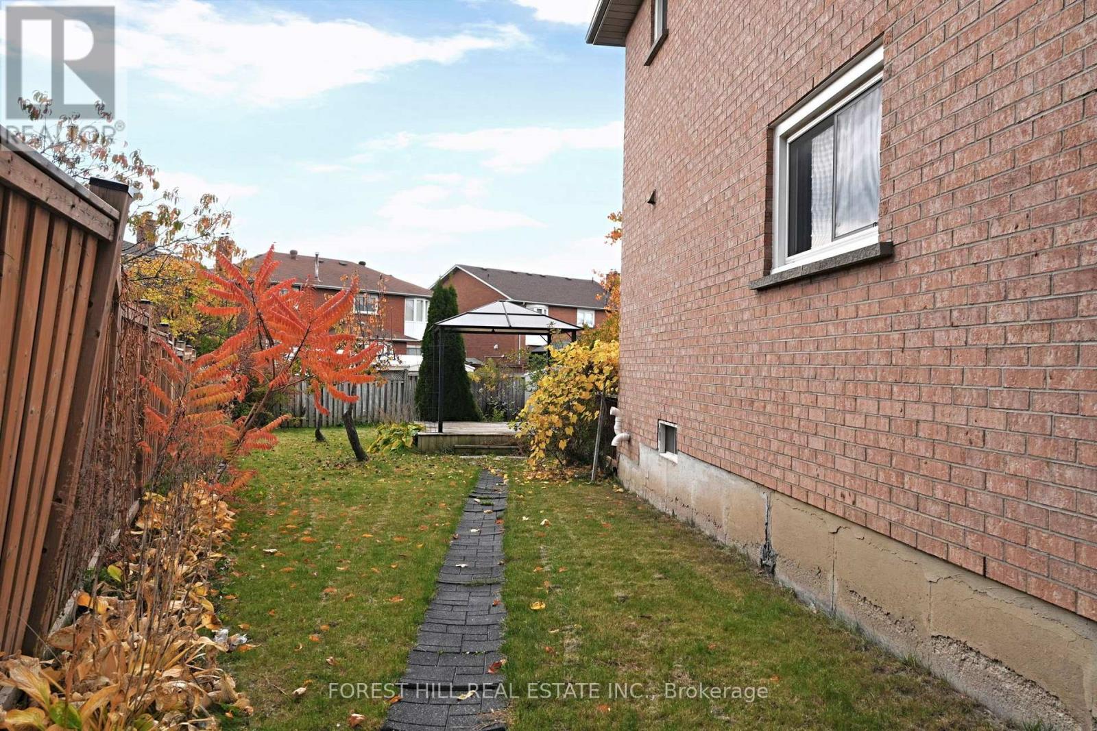 4464 STONEMILL COURT, Mississauga (East Credit) — photo 4