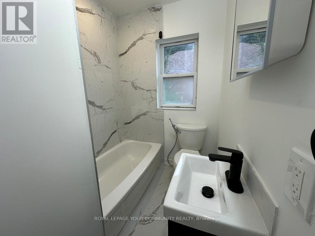 45 GOWER STREET, Toronto (Crescent Town) — photo 8
