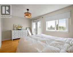 2705 11 Avenue SE, Calgary — photo 16