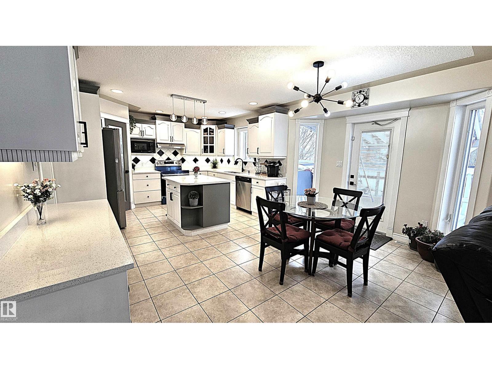 Property photograph 13 for MLS E4514960
