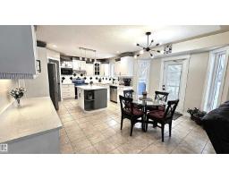 6736 11 AV SW, Edmonton — photo 13
