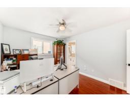 6736 11 AV SW, Edmonton — photo 16