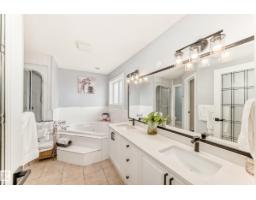 6736 11 AV SW, Edmonton — photo 28