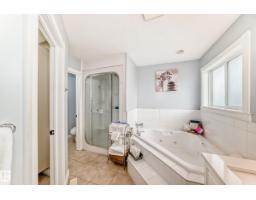 6736 11 AV SW, Edmonton — photo 29
