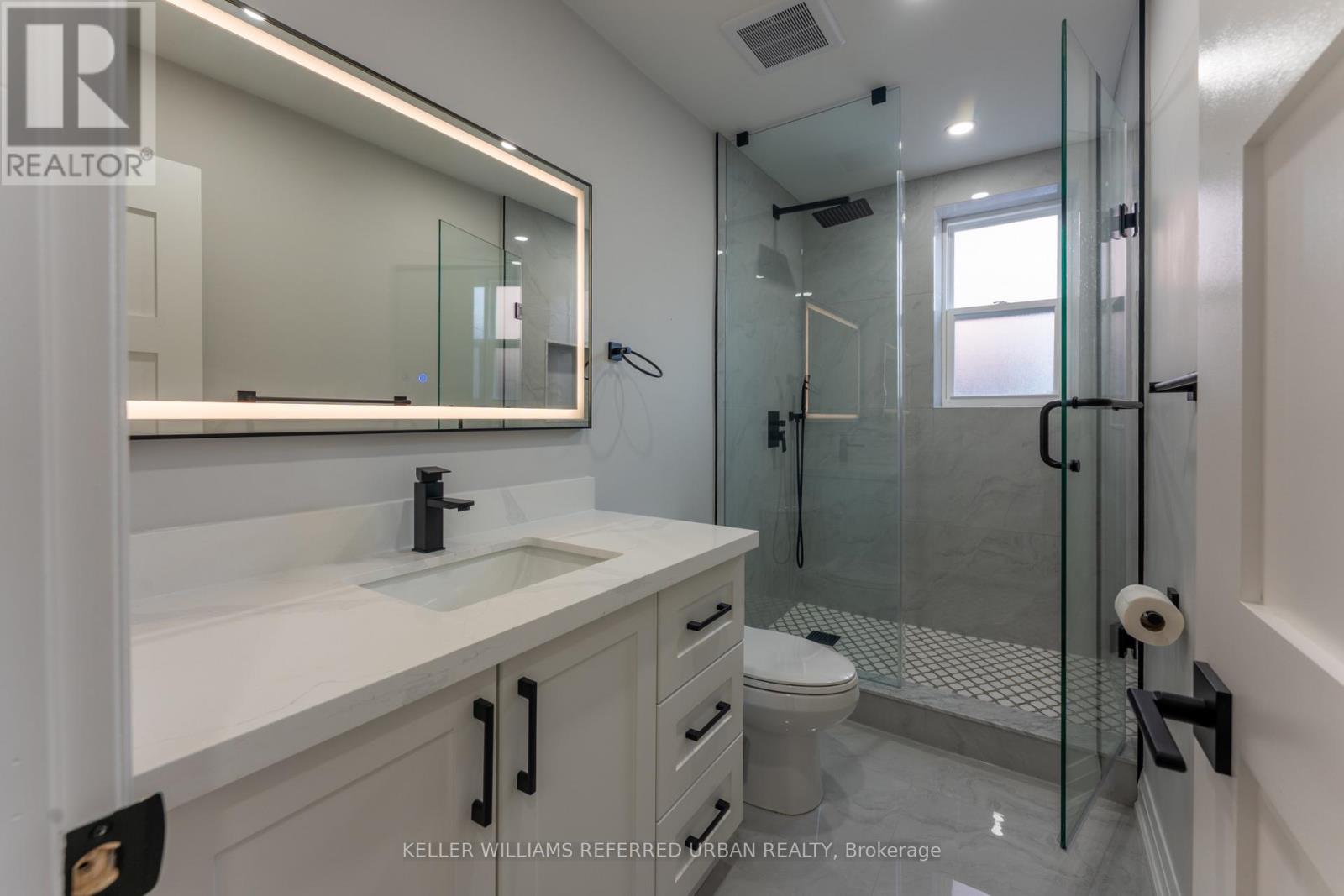 MAIN AND UPPER - 101 MARCHMOUNT ROAD, Toronto (Wychwood) — photo 9