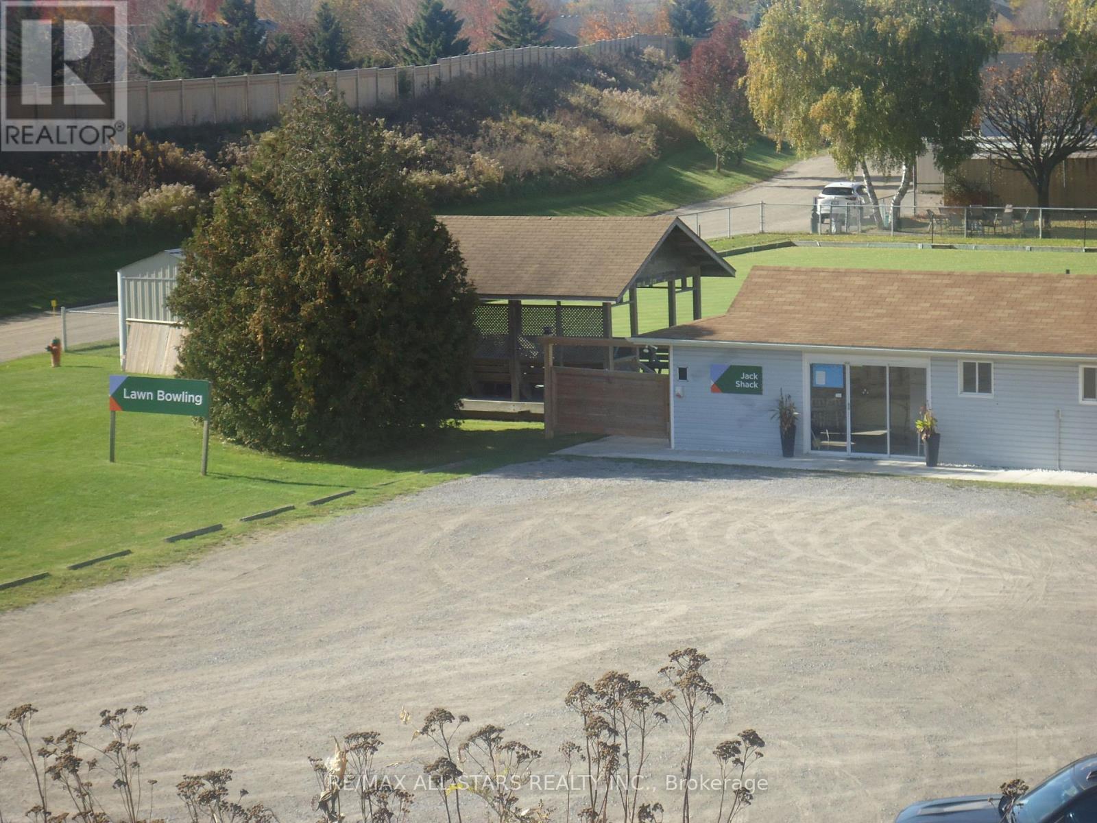 17 PINERIDGE COURT, Clarington (Newcastle) — photo 4