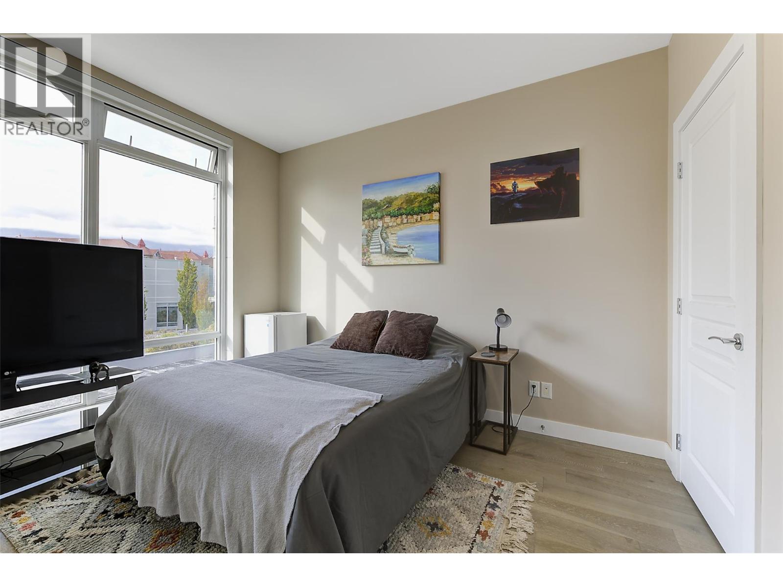 105 1151 Sunset Drive, Kelowna