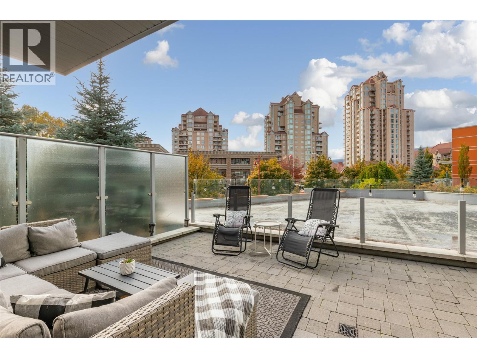 105 1151 Sunset Drive, Kelowna