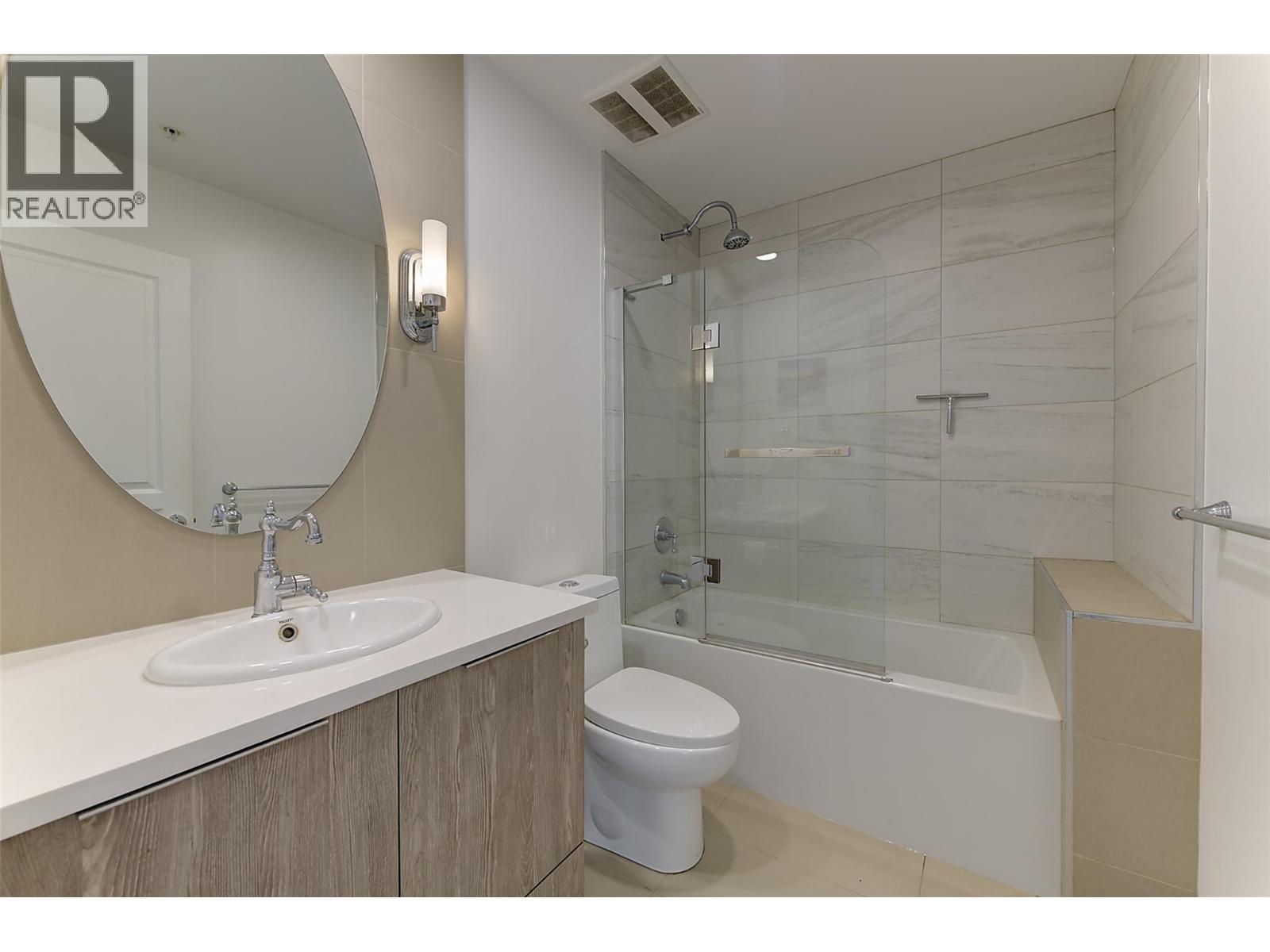105 1151 Sunset Drive, Kelowna