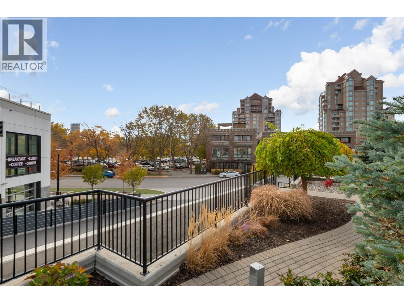 105 1151 Sunset Drive, Kelowna
