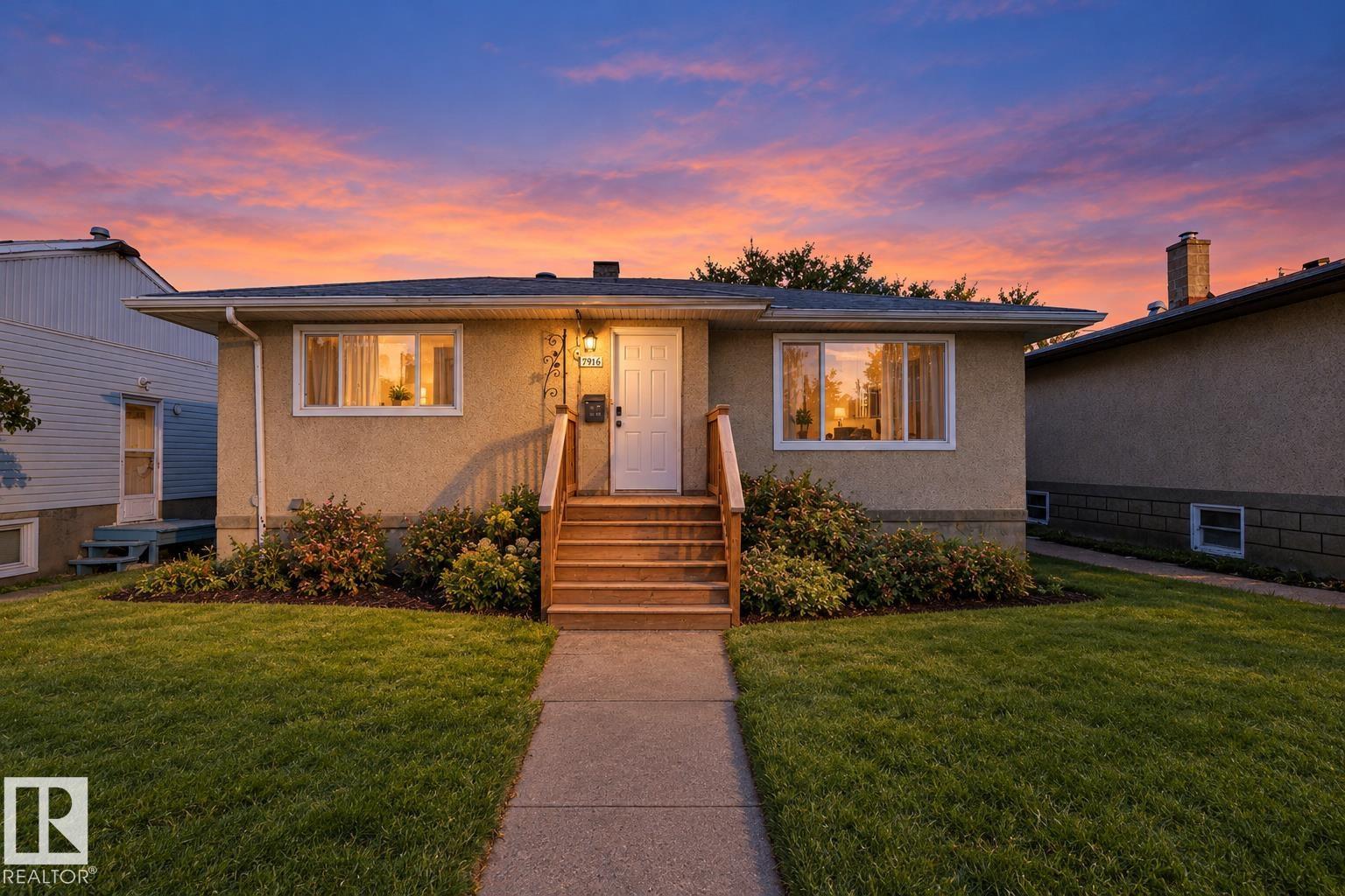 7916 82 AV NW, Edmonton