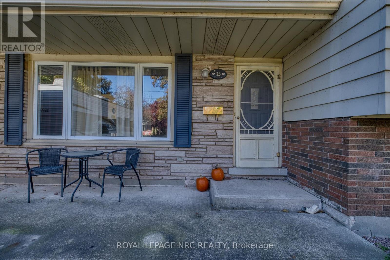 13 ROYAL MANOR DRIVE, St. Catharines (Carlton/Bunting) — photo 4