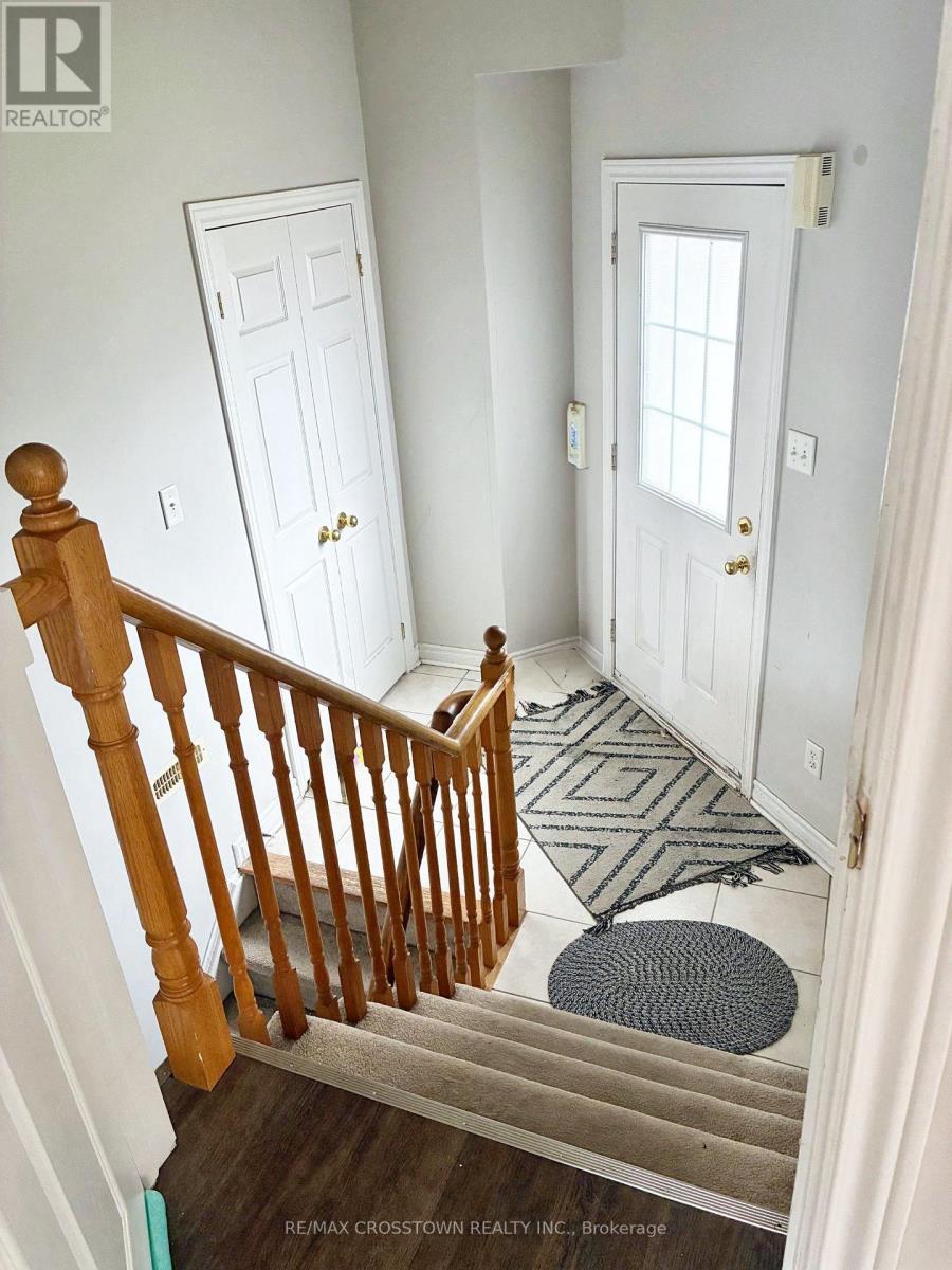 Main-114 Bird Street, Barrie photo 3