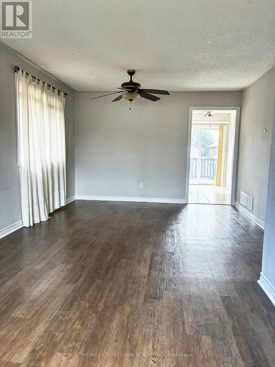 Main-114 Bird Street, Barrie photo 6