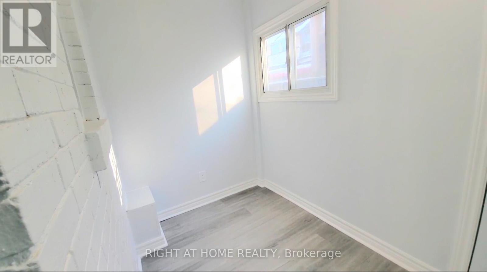 MAIN - 23 LUMBERVALE AVENUE, Toronto (Dufferin Grove) — photo 8