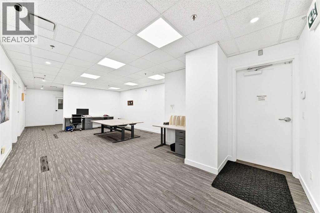 Property photograph 11 for MLS A2355924