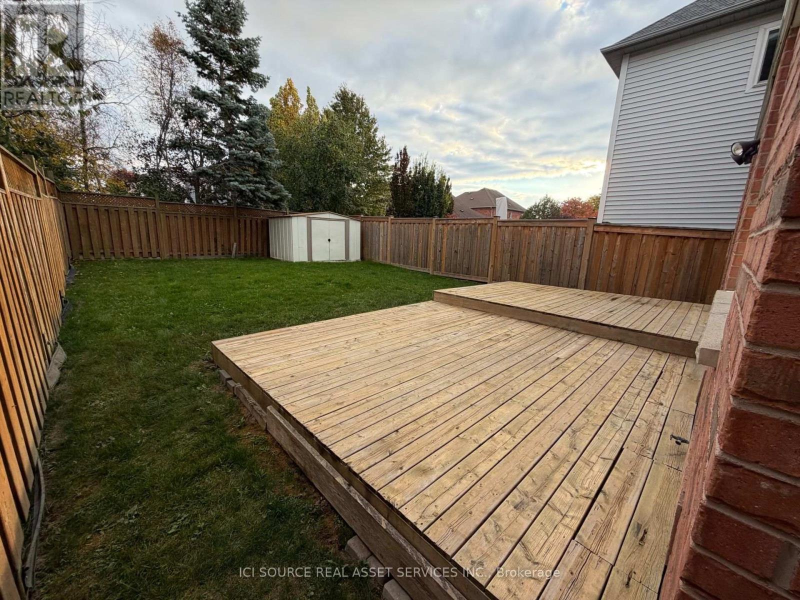 87 Breakwater Drive, Whitby, ON photo 3