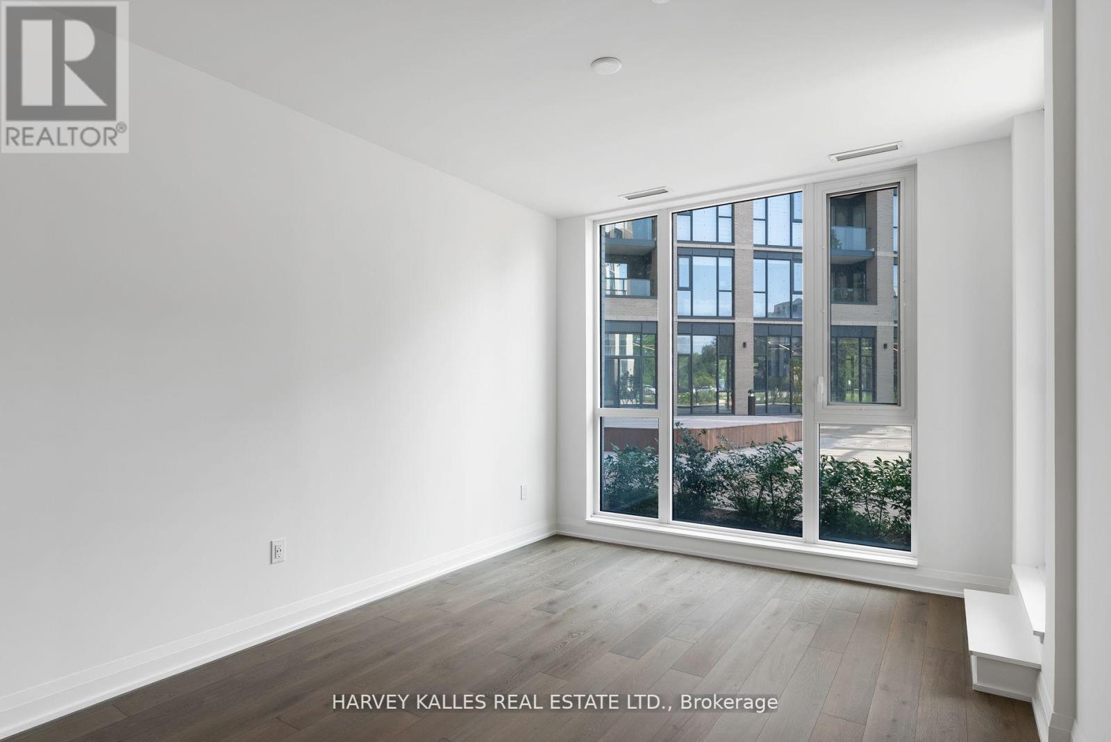 102 - 293 THE KINGSWAY, Toronto (Edenbridge-Humber Valley) — photo 4