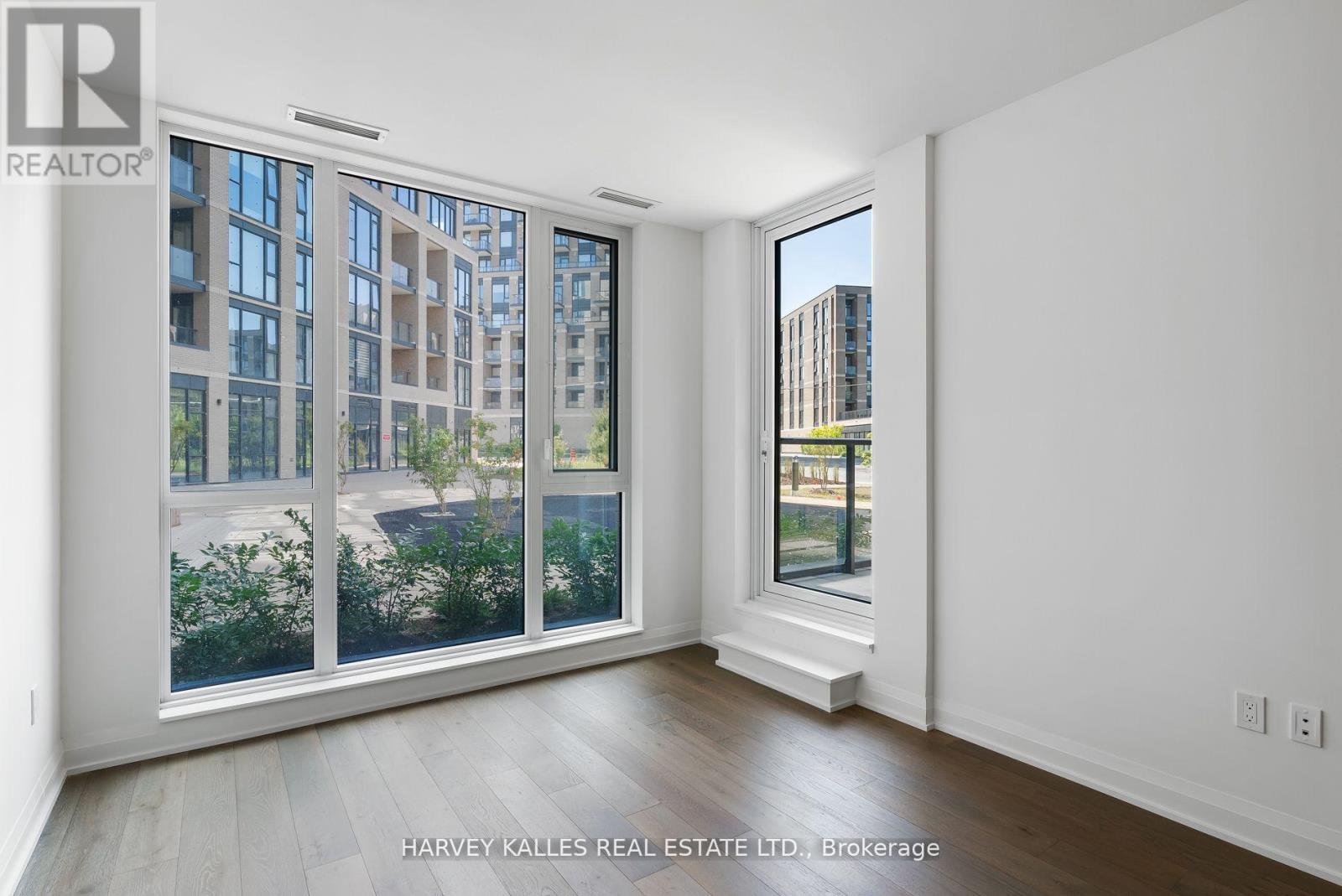 102 - 293 THE KINGSWAY, Toronto (Edenbridge-Humber Valley) — photo 5