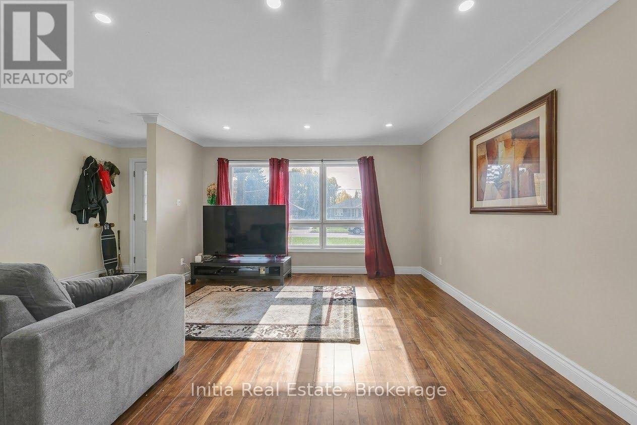 95 REIDMOUNT AVENUE, Toronto (Agincourt South-Malvern West) — photo 4