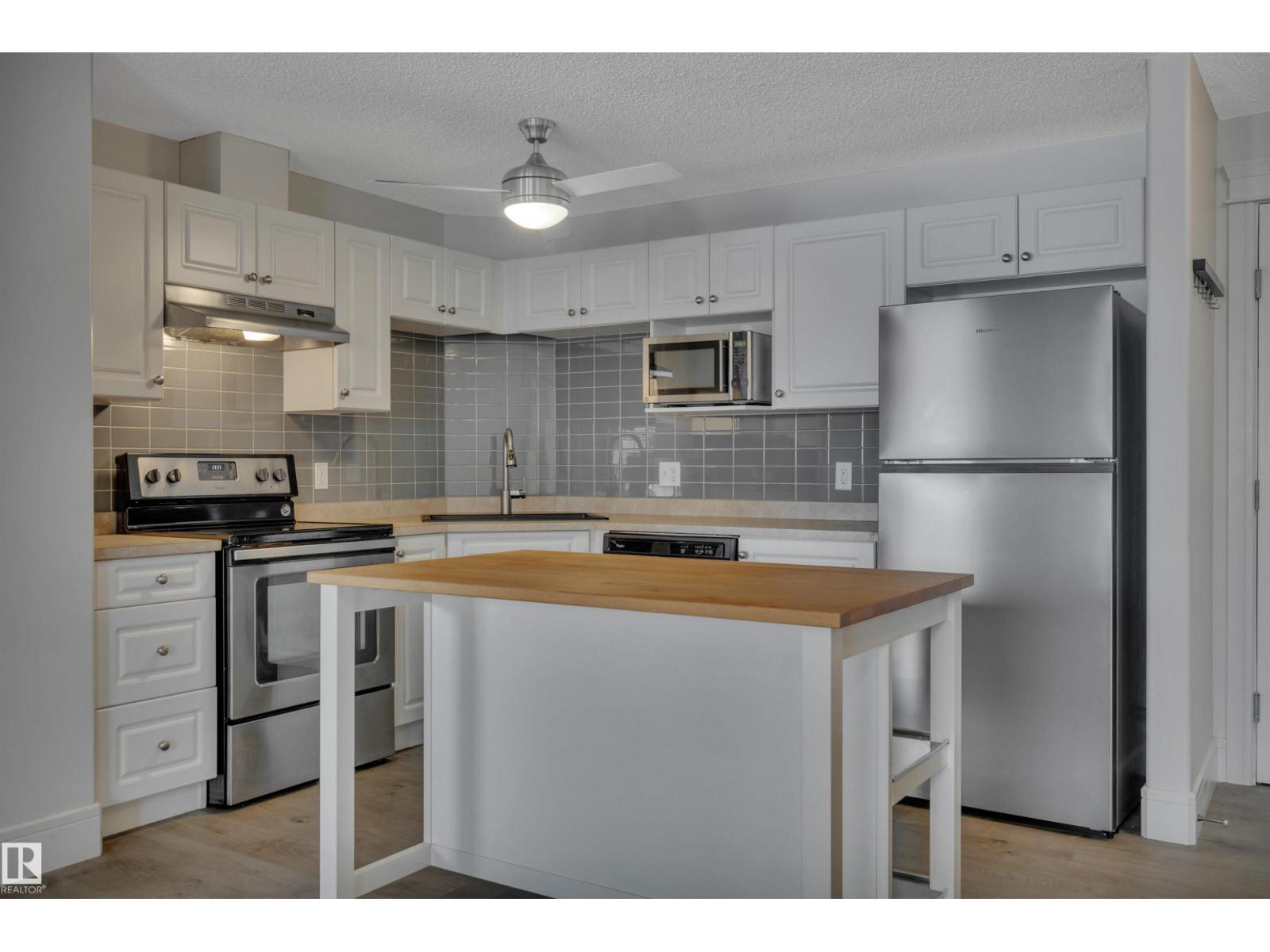 Property photograph 10 for MLS E4514979