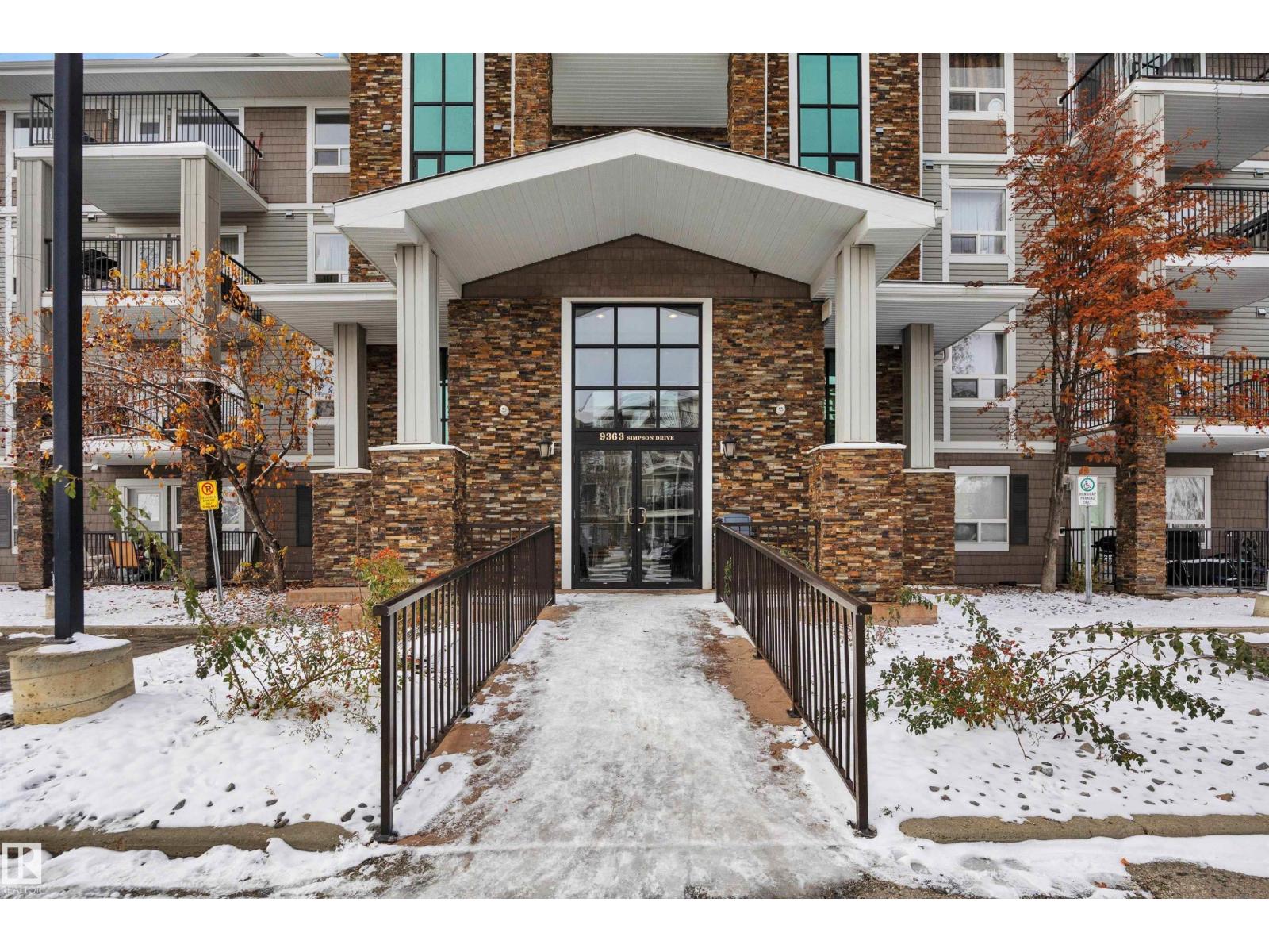 Property photograph 2 for MLS E4514979