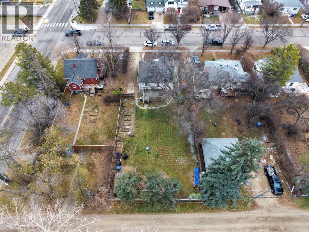 Listing photo – 5254 52 Street, Lacombe