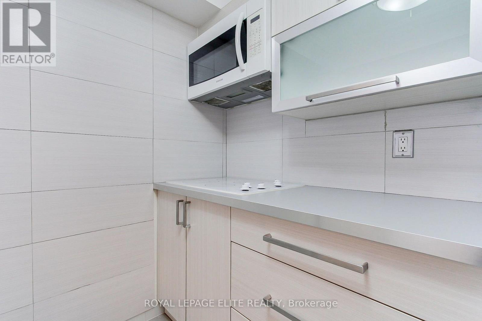 1610 - 3 HICKORY TREE ROAD, Toronto (Weston) — photo 9
