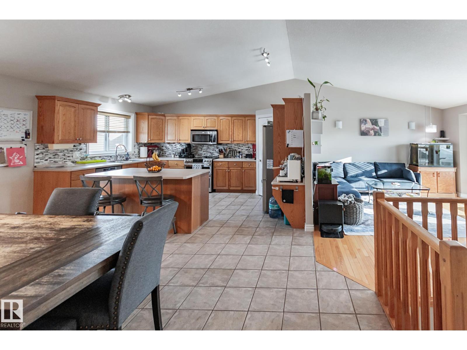 Property photograph 19 for MLS E4514996