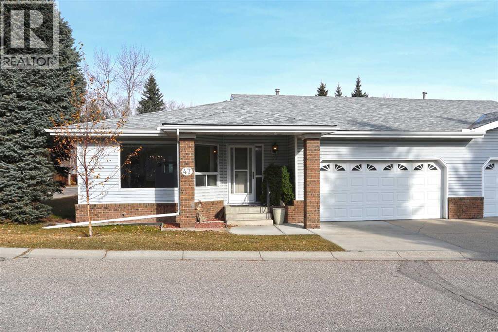 47 Vandoos Villas NW, Calgary, Alberta, T3A4W3