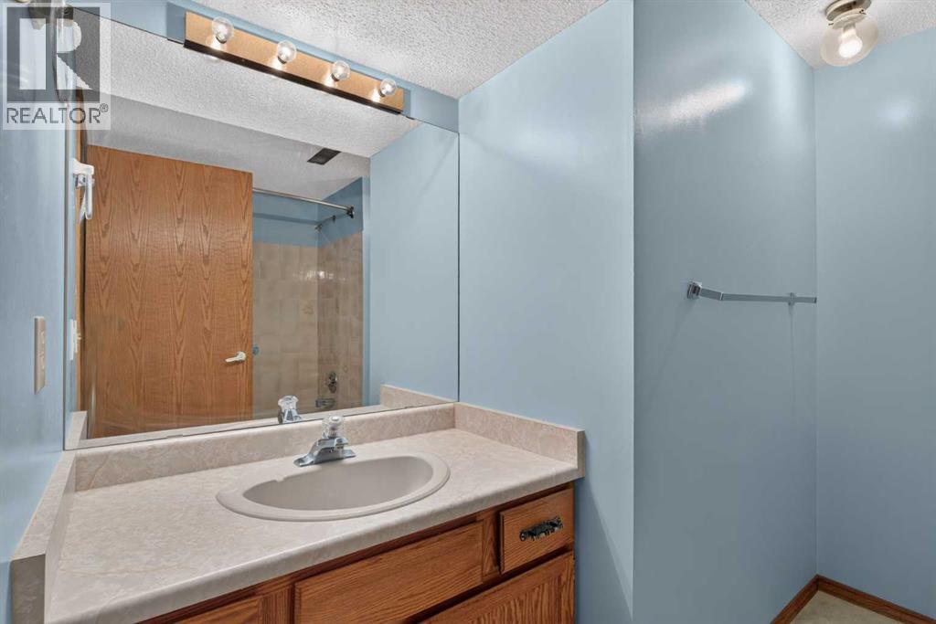 Property photograph 35 for MLS A2355135