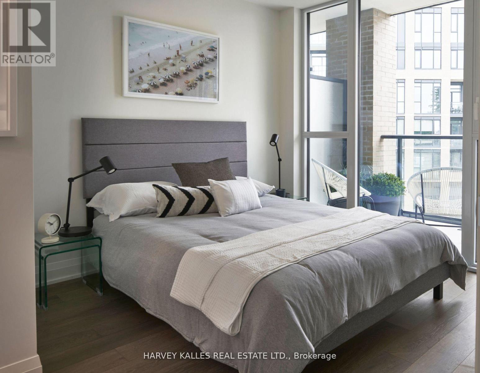 305 - 293 THE KINGSWAY, Toronto (Edenbridge-Humber Valley) — photo 3