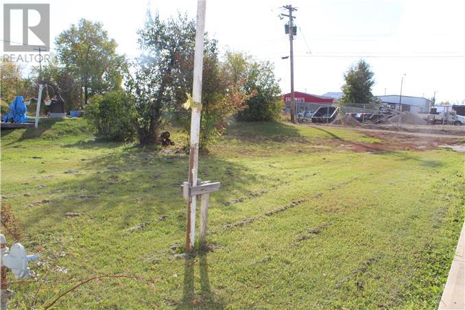 207 2nd Avenue Sw, Manning, Alberta, T0H2M0 | Photo: 3
