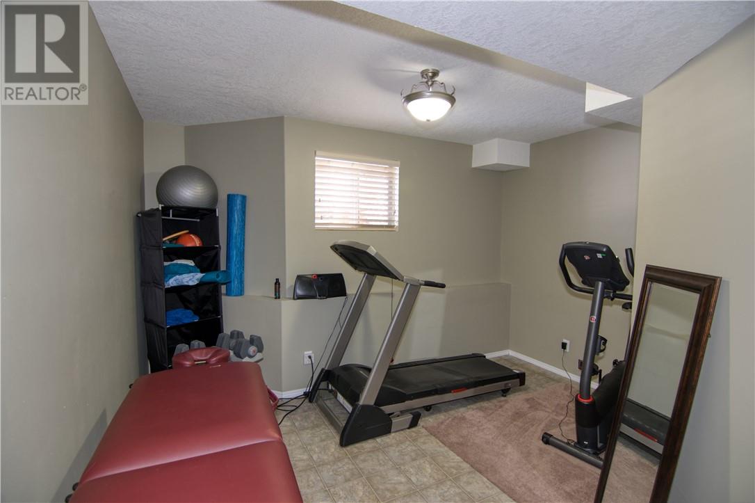 106 Chulavista Close, Rural Lethbridge County, Alberta, T1J4P4 | Photo: 22