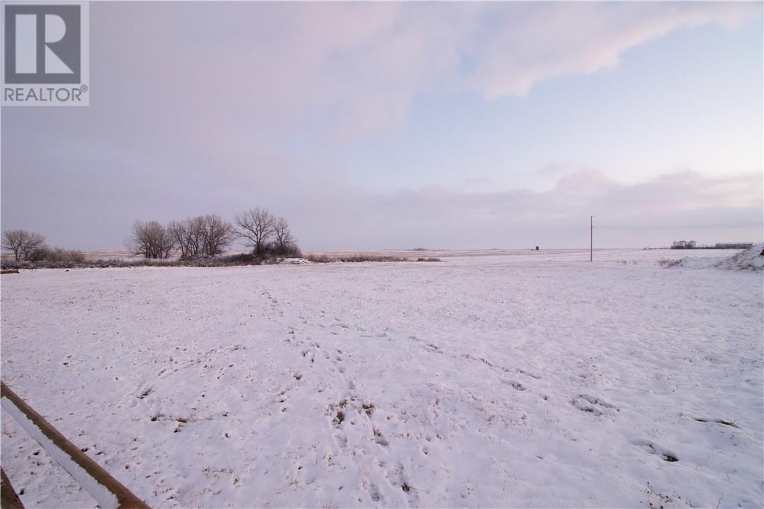 5 13027 Range Road 50, Medicine Hat, Alberta, T1A7G5 | Photo: 1