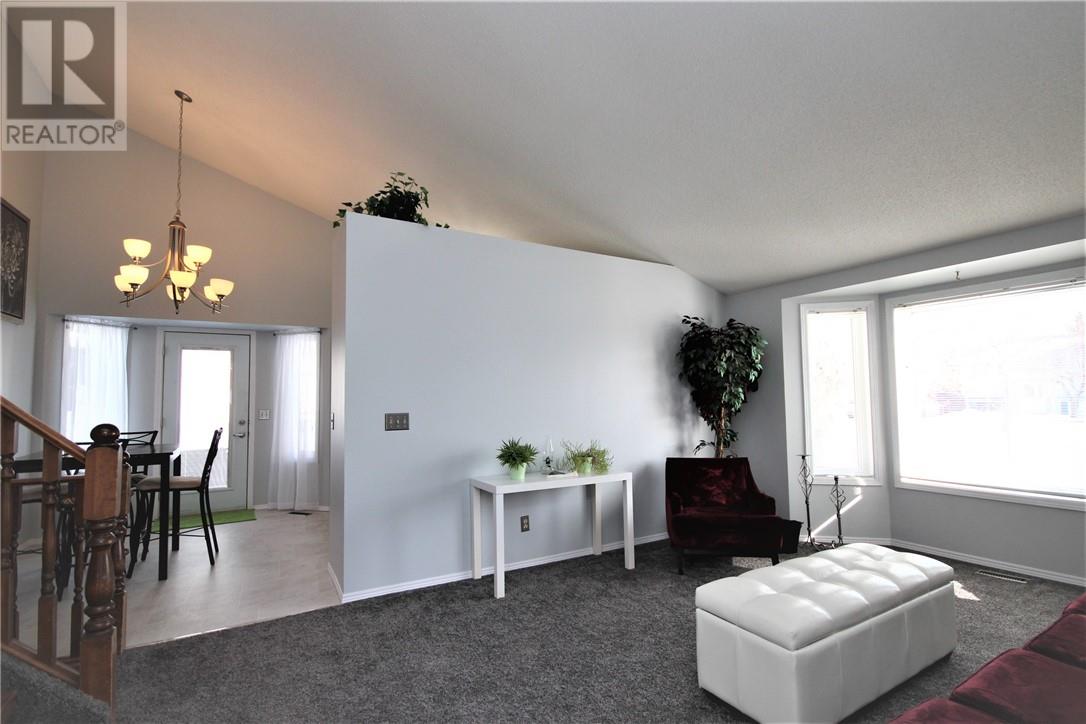 238 Westridge Drive, Blackfalds, Alberta, T0M0J0 | Photo: 3