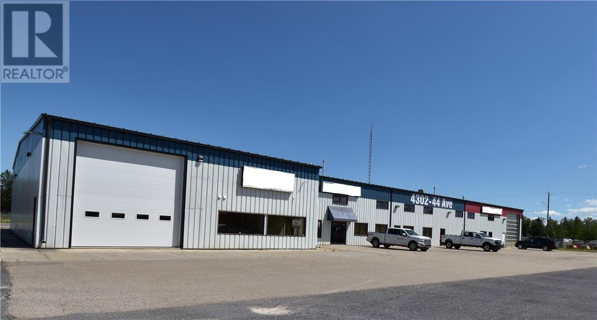 4302 44 Avenue, Rocky Mountain House Sold House Ovlix