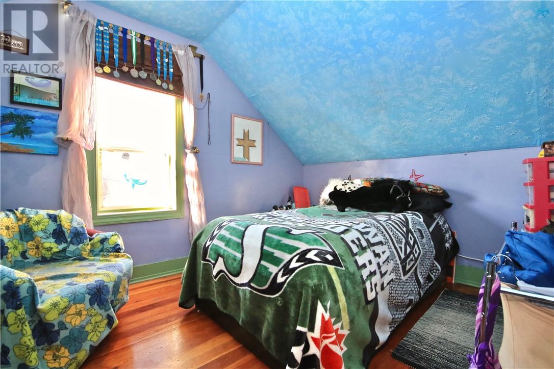 4914 51 Street, Killam House For Sale