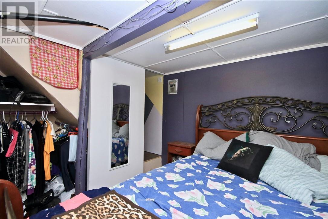 4914 51 Street, Killam House For Sale