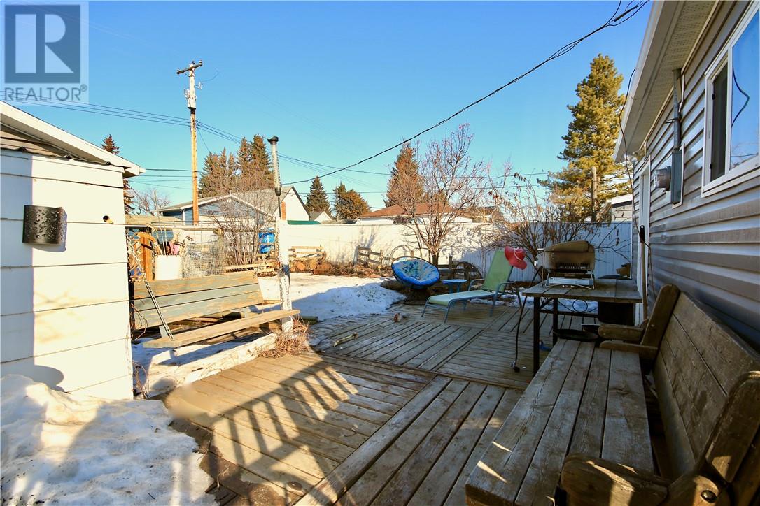 4914 51 Street, Killam House For Sale